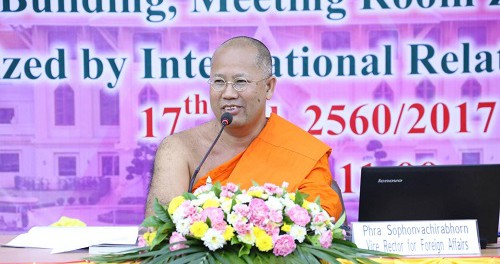 600717 รอง ฝ่ายต่างประเทศ นำประชุมนิสิตต่างประเทศ มจร ครั้งที่ 1ปี 60 0