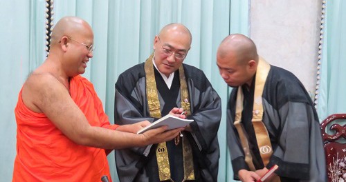 600904 รอง กต ประชุมกับ ม.ไทโซ (0