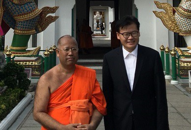 610108 รอง กต ต้อนรับ H.E. Mr.Meng Xiangfeng china 0
